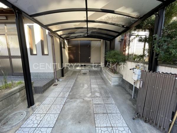 上市ガレージ付き戸建て（ペット相談可