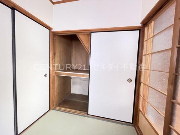 安中町4丁目貸家