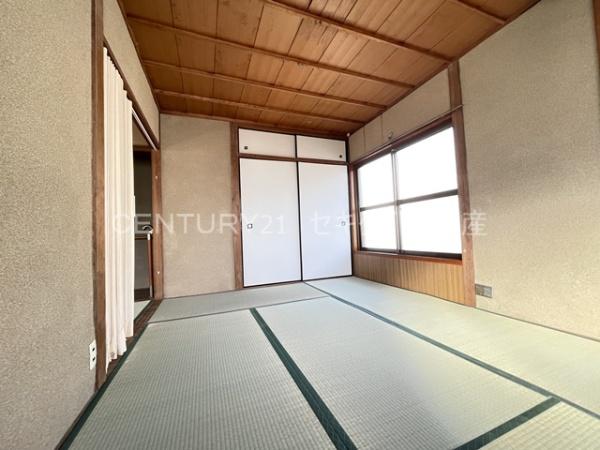 安中町4丁目貸家