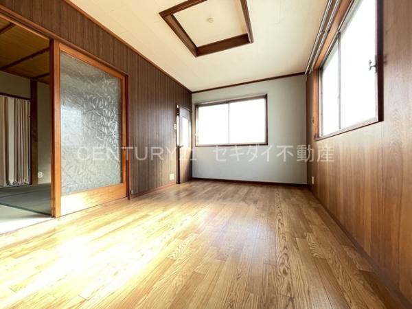 安中町4丁目貸家