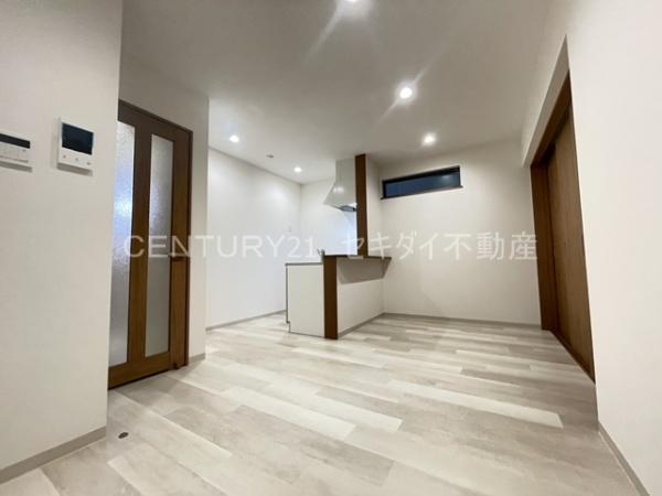クレスト高安町南