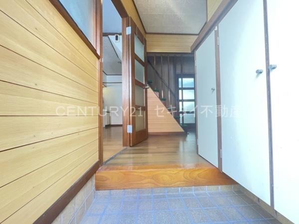 西山本町5丁目貸家