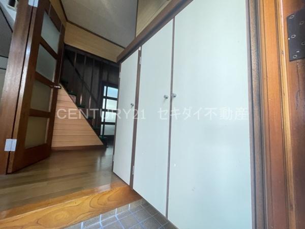 西山本町5丁目貸家