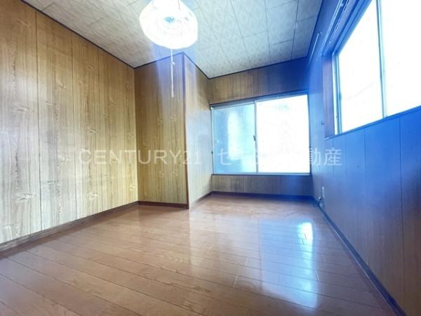 西山本町5丁目貸家