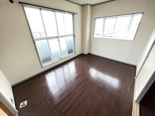 ビートル山本北E棟