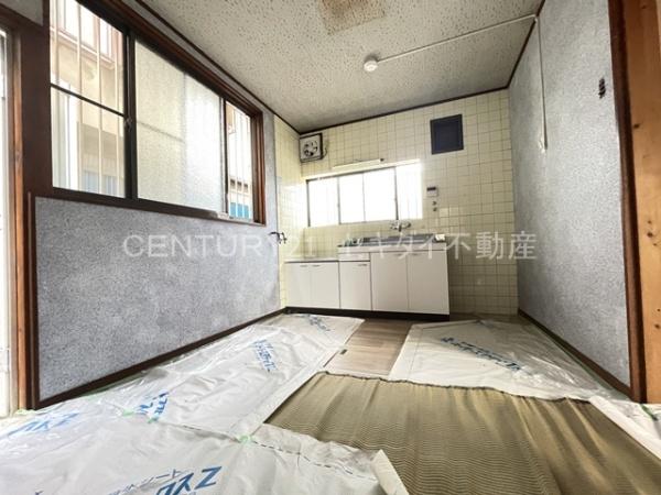 恩智北町ガレージ付き戸建て