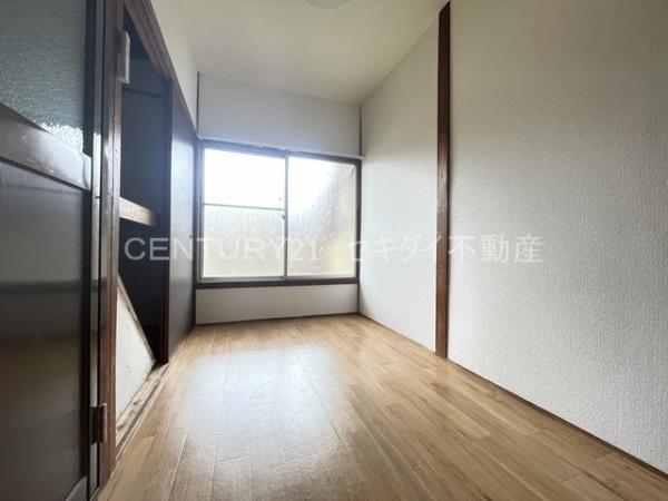 堤町1丁目貸家