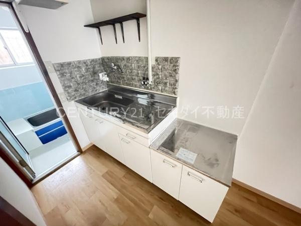 堤町1丁目貸家
