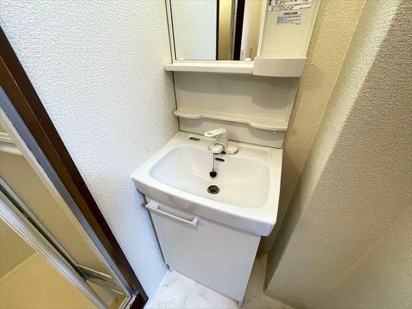 サンルミネ館
