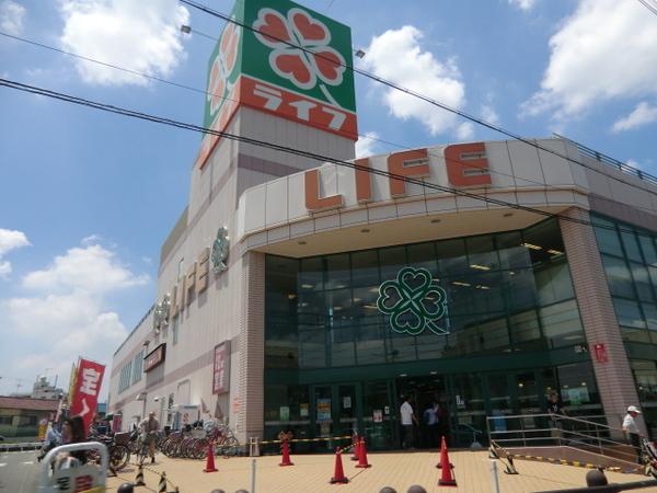ドゥエル志紀(ライフ志紀店)