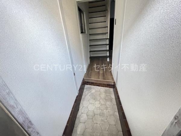 南本町6丁目戸建て（ガレージ付き）