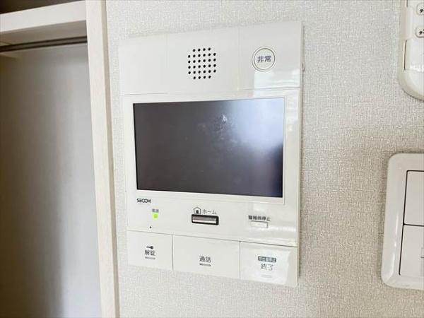 クローブトモイ