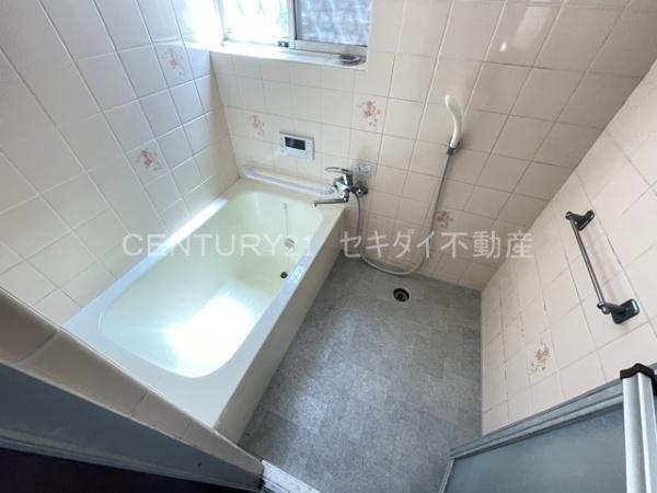 西木の本1丁目ガレージ付き戸建て