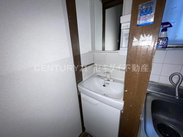 本郷4丁目貸家