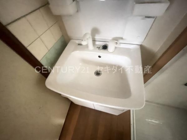 美園町4丁目店舗付き貸家