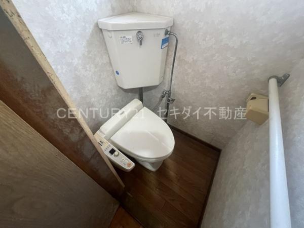 南植松町4丁目貸家