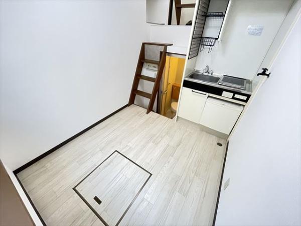 クリスタル通り壱番館・弐番館