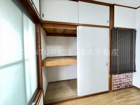 黒谷2丁目戸建て（ガレージ付き）
