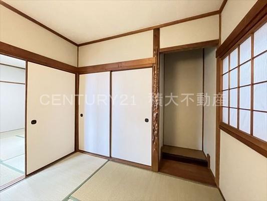 黒谷2丁目戸建て（ガレージ付き）