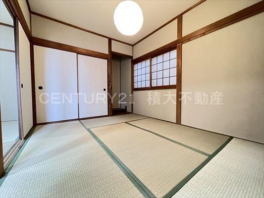 黒谷2丁目戸建て（ガレージ付き）