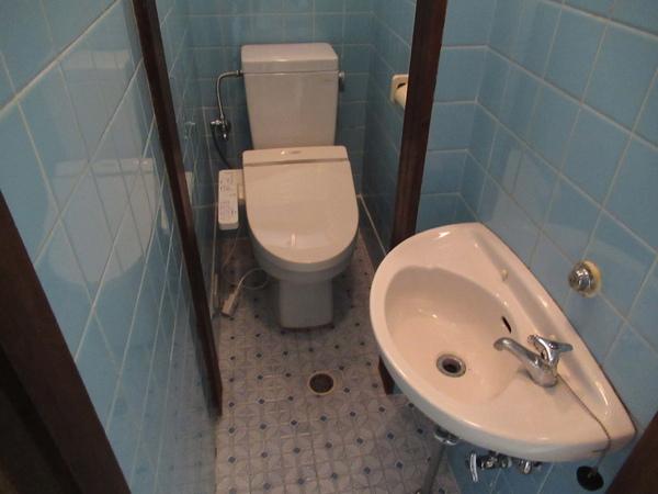 山城町３丁目貸家