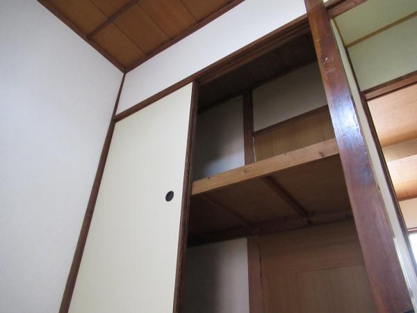 山城町３丁目貸家