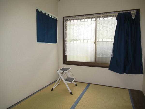 山城町３丁目貸家