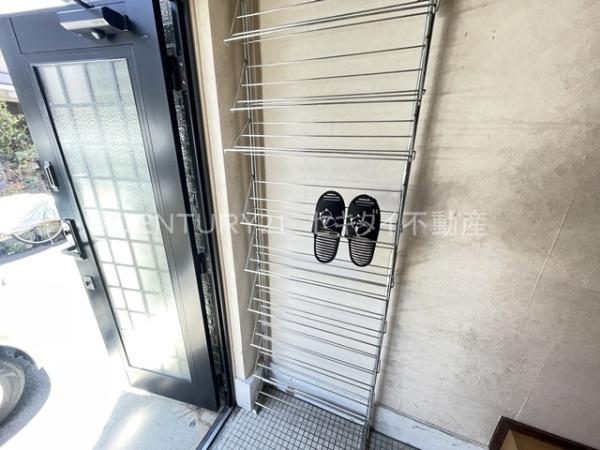 山城町３丁目貸家