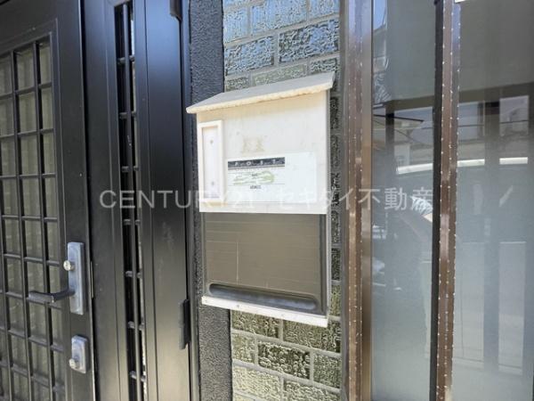 山城町３丁目貸家