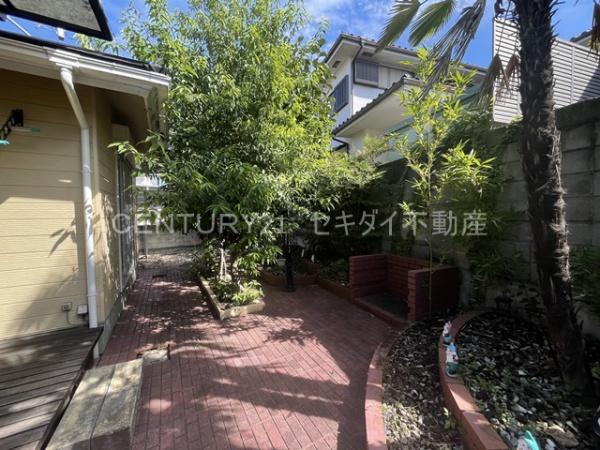 山本町４丁目戸建て