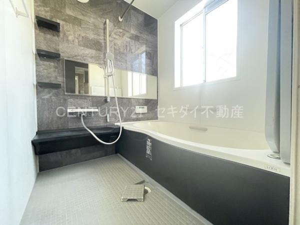 山本町４丁目戸建て