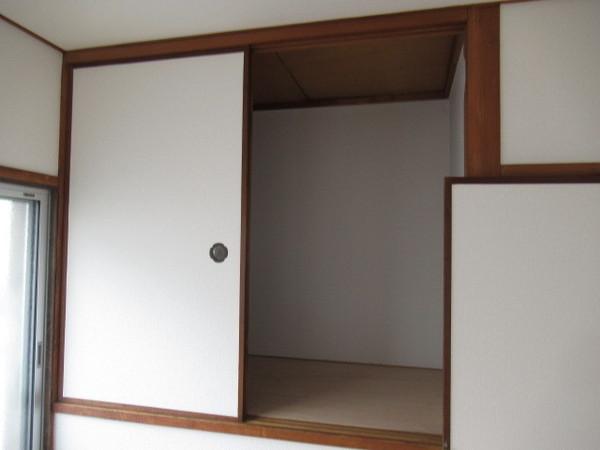 八尾木１丁目テラスハウス