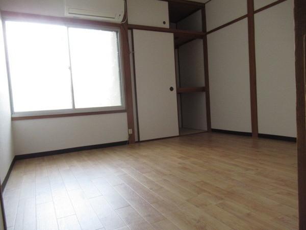 八尾木１丁目テラスハウス