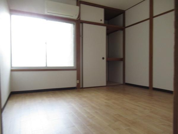 八尾木１丁目テラスハウス