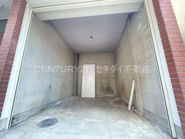 友井5丁目ガレージ付き戸建て