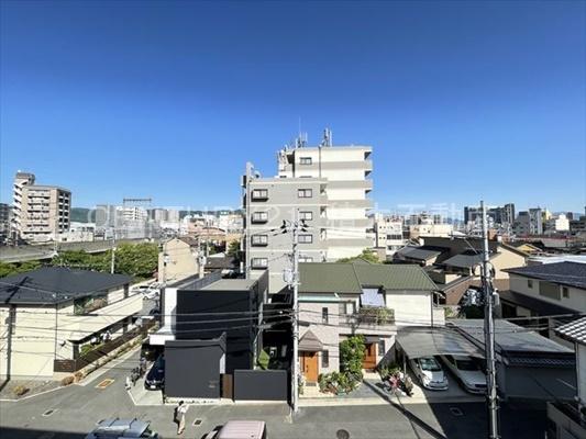 シェモワ　八尾