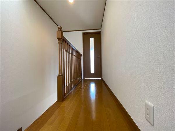 ドミール・ジャルヴェルデイースト