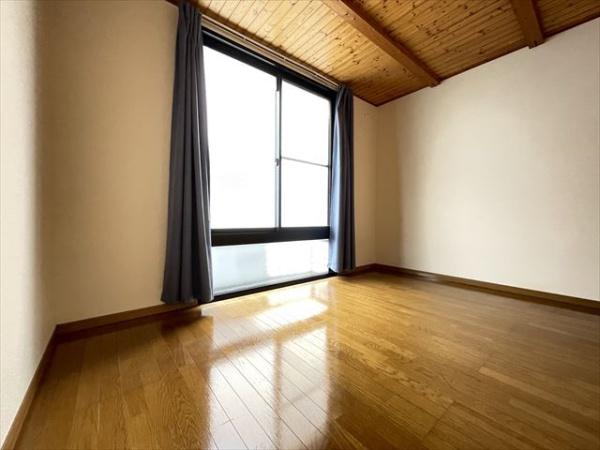八尾市高安町南３丁目のアパート
