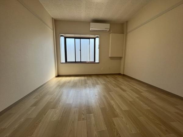 ロイヤル柏原