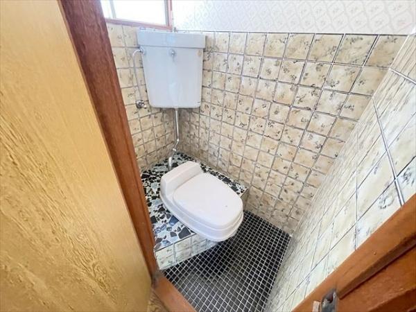 八尾市南本町４丁目の貸家