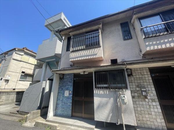 八尾市南本町4丁目の貸家