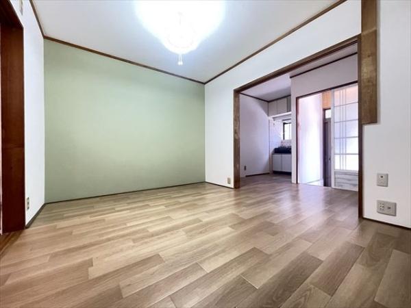 八尾市南本町４丁目の貸家