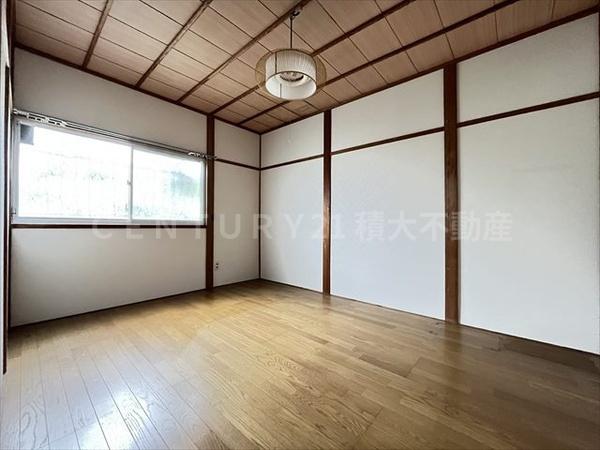 楽音寺4丁目貸家