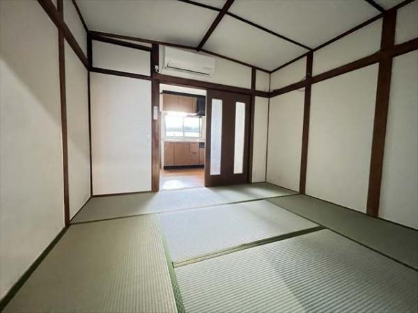 衣摺3丁目テラス