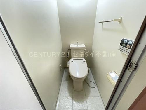 高安B棟