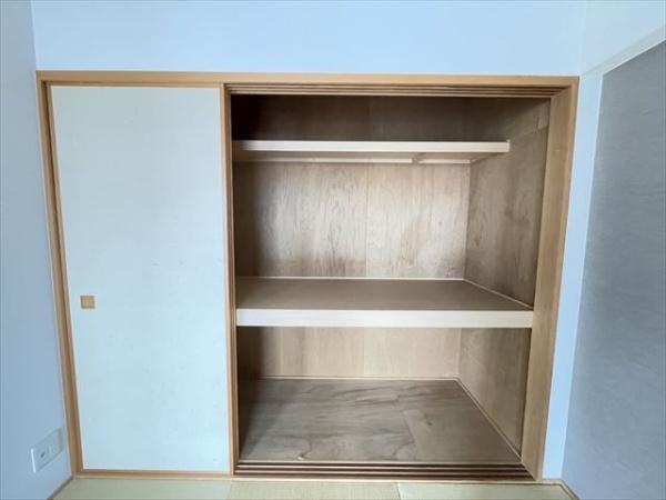 八尾市南植松町４丁目のマンション