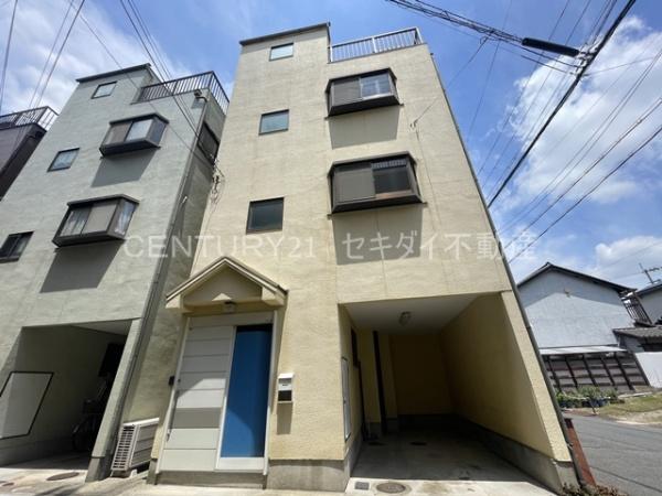 柏原市今町2丁目戸建て(屋上・ガレージ付き)