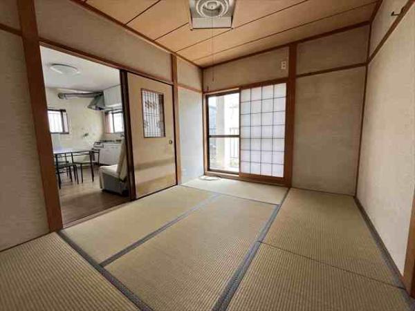 大蓮北１丁目戸建て（ガレージ付き）