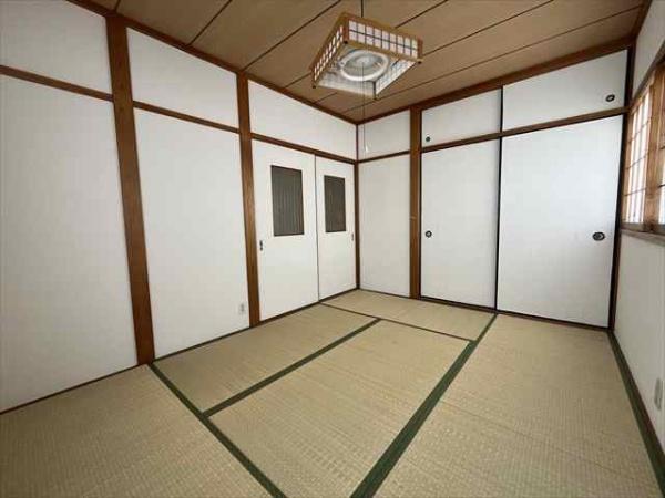 大蓮北１丁目戸建て（ガレージ付き）