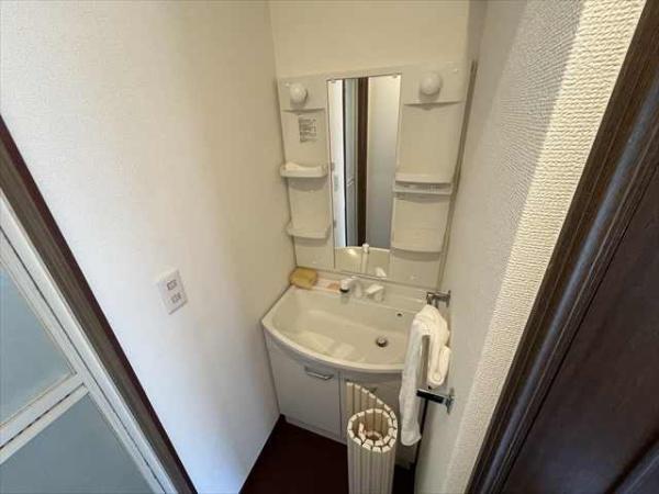 大蓮北１丁目戸建て（ガレージ付き）